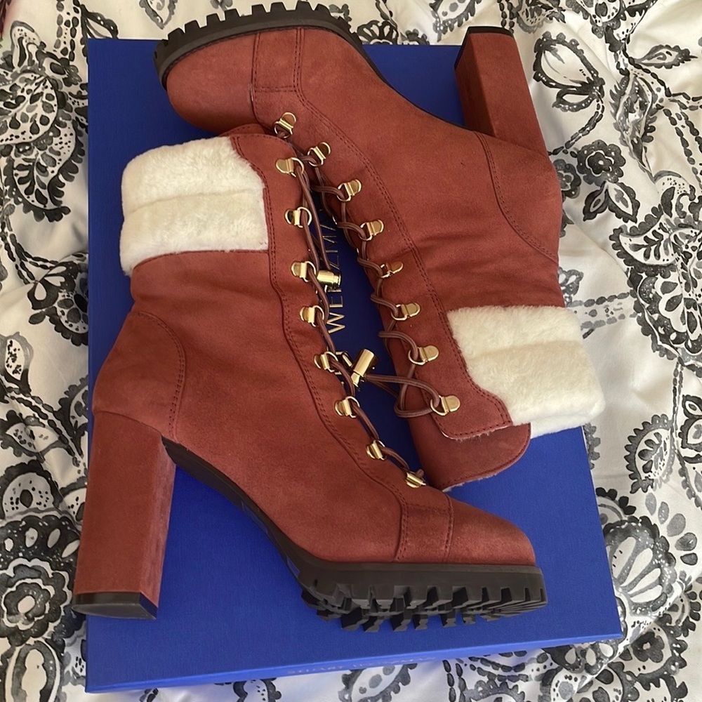 Stuart Weitzman Rockie Chill Bootie size 8